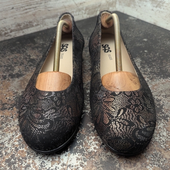 Womens SAS Scenic Flats Loafers Sz 9.5 W Wide Used VGC Floral Print Made In USA - Picture 1 of 12